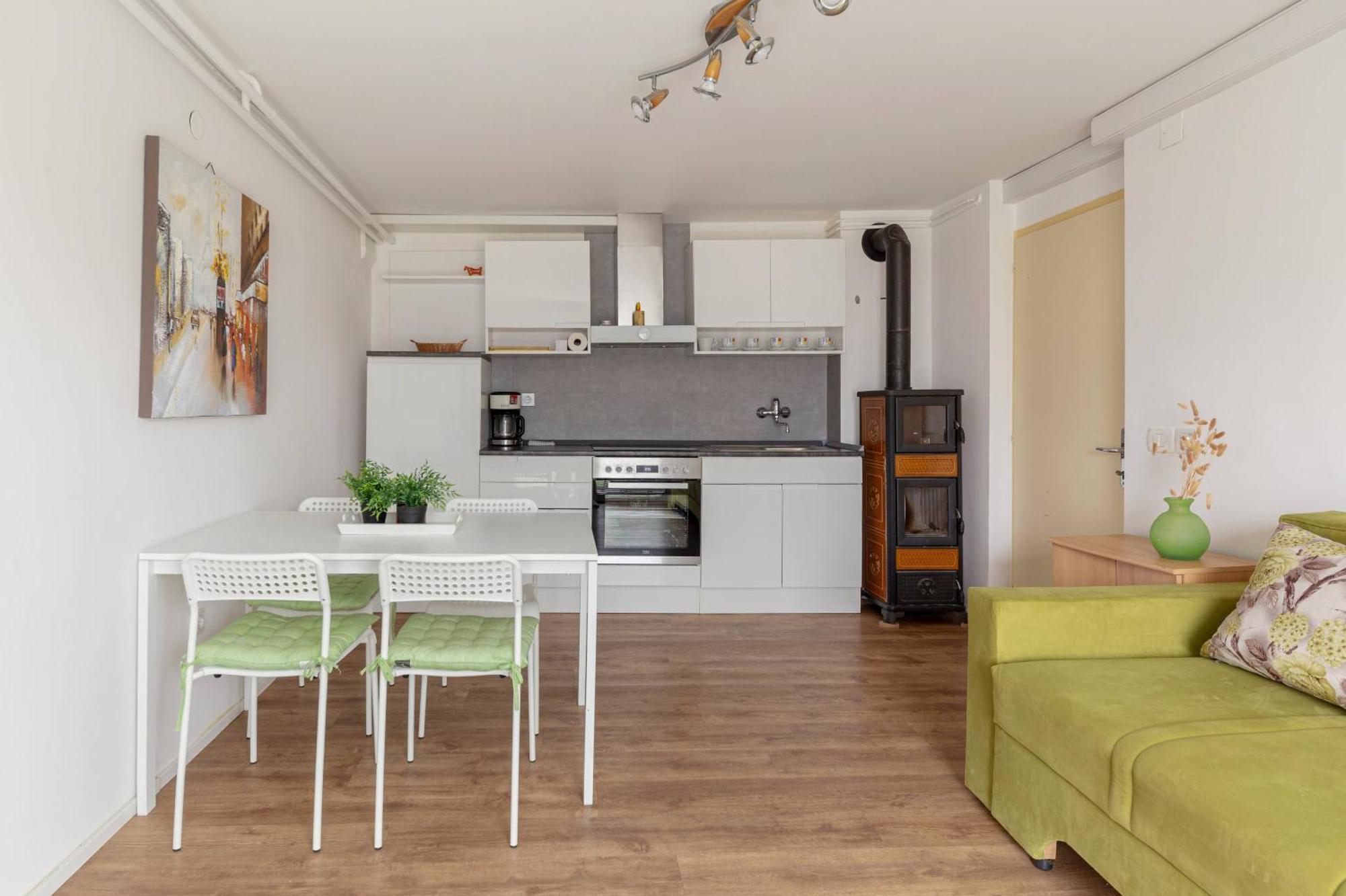Apartments Znidar Spodnje Gorje Εξωτερικό φωτογραφία