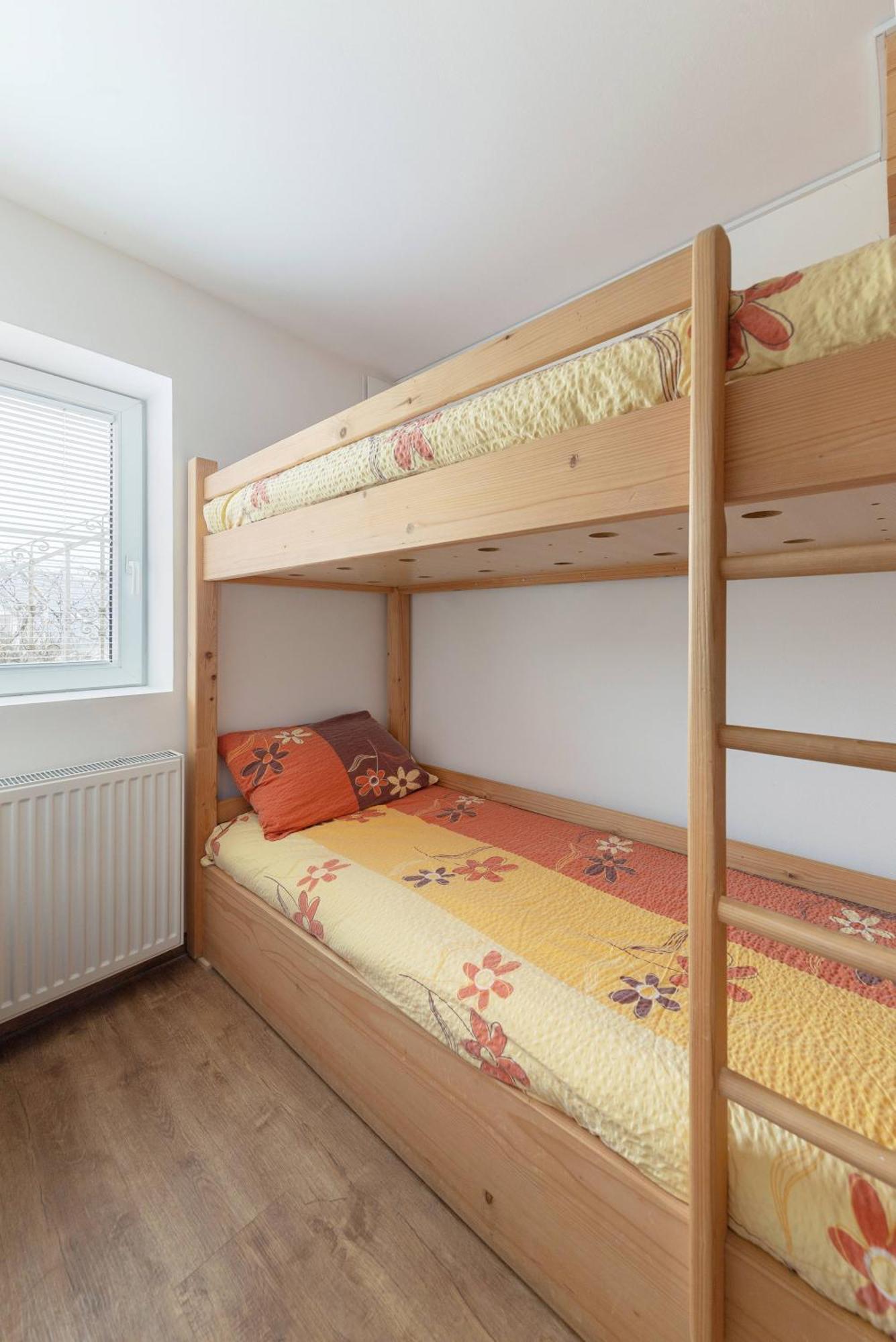 Apartments Znidar Spodnje Gorje Εξωτερικό φωτογραφία